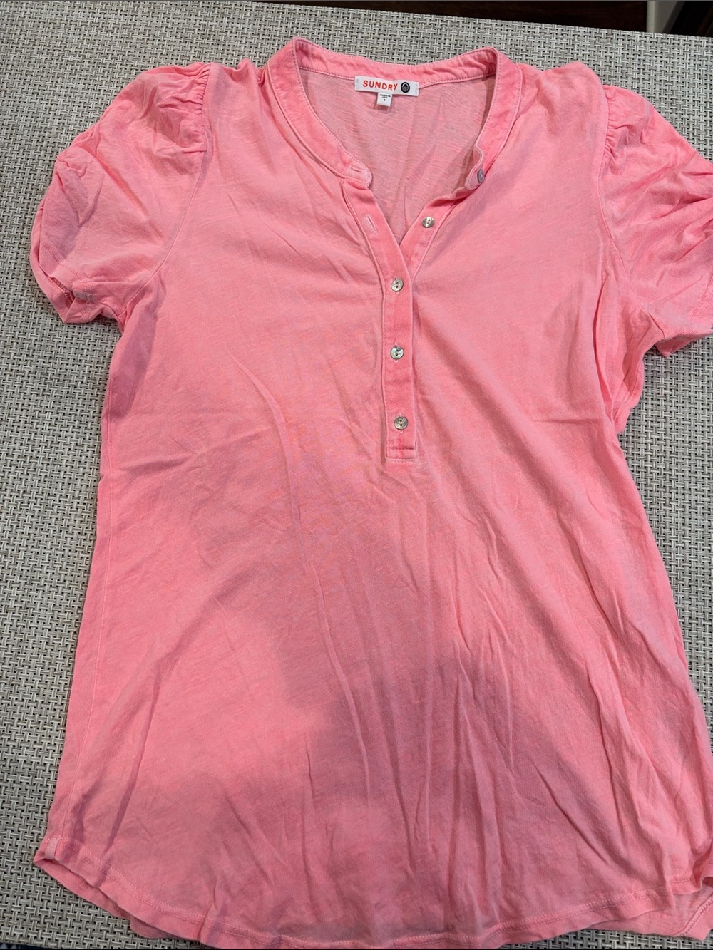 Sundry Coral-Pink Button Front Puff Sleeve Top